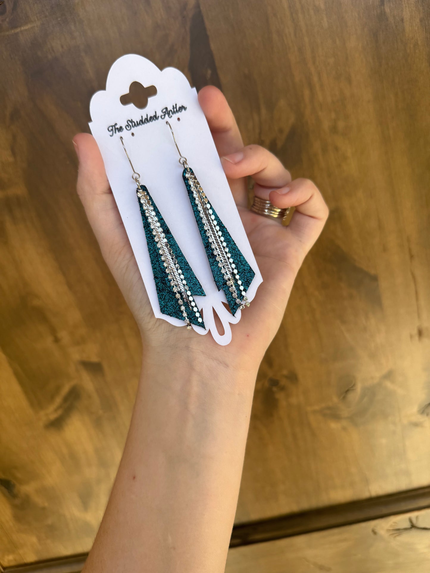 Fringe feather Leather Earrings - Western Boho Style Leather Earrings - Dark teal blue and Silver