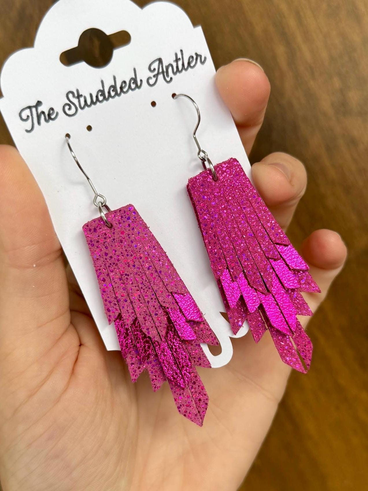 Boho leather earrings - Fringe Feather feather Leather Earrings - Hot Pink Metallic