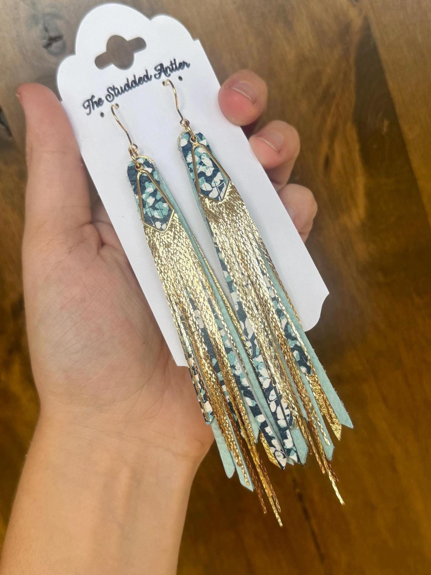 Western Style Leather Earrings - Fringe feather Leather Earrings - Gold white and Blue