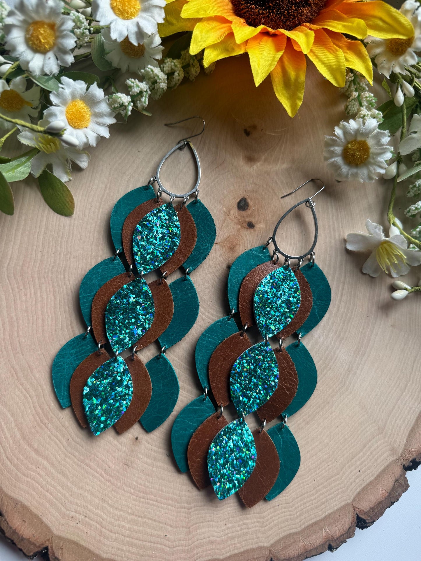 Boho style leather earrings - Teardrop Hoop Leather Earrings - Dark Teal Glitter and Brown