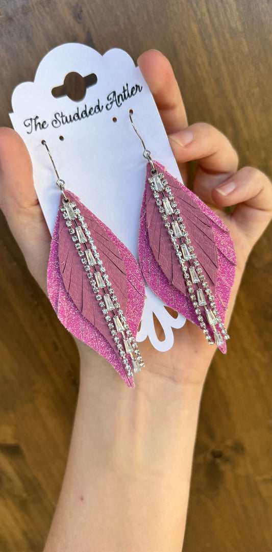 Fringe feather leather earrings - Western Boho style Leather Earrings - Pink and silver