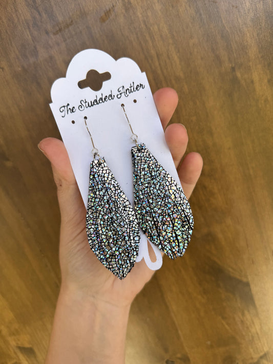 Fringe feather Leather Earrings - Western Boho Style Leather Earrings - Silver and White Stars