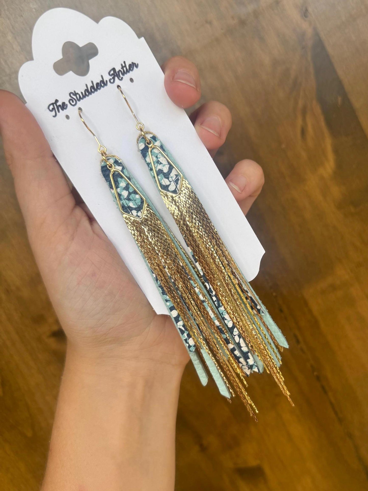 Western Style Leather Earrings - Fringe feather Leather Earrings - Gold white and Blue