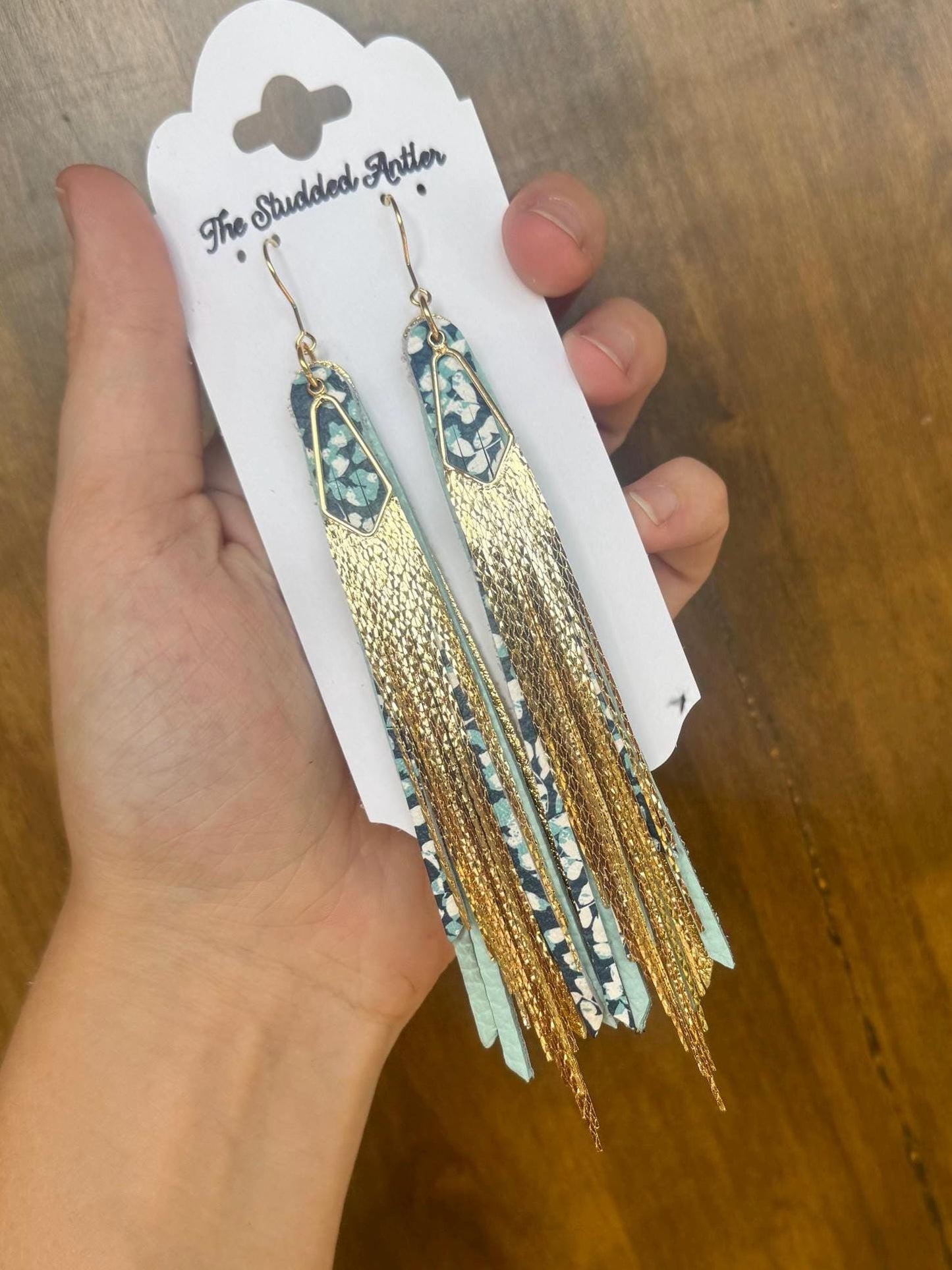 Western Style Leather Earrings - Fringe feather Leather Earrings - Gold white and Blue